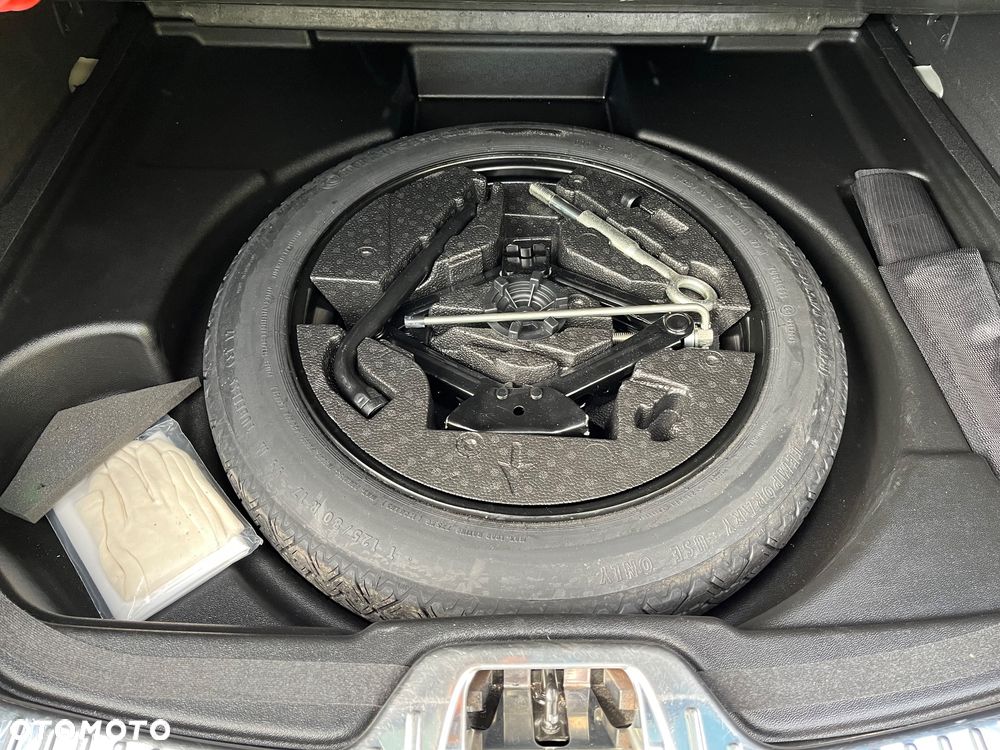 Volvo V60 Cross Country T5 AWD Geartronic - 26