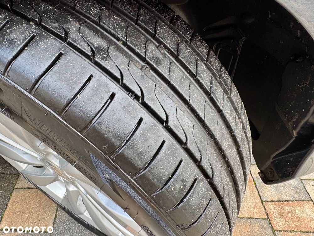 BMW Seria 1 118d Sport Line - 19