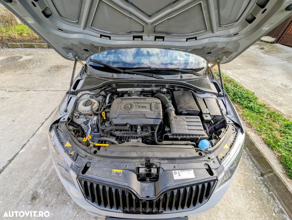 Skoda Octavia 2.0 TSI RS - 4