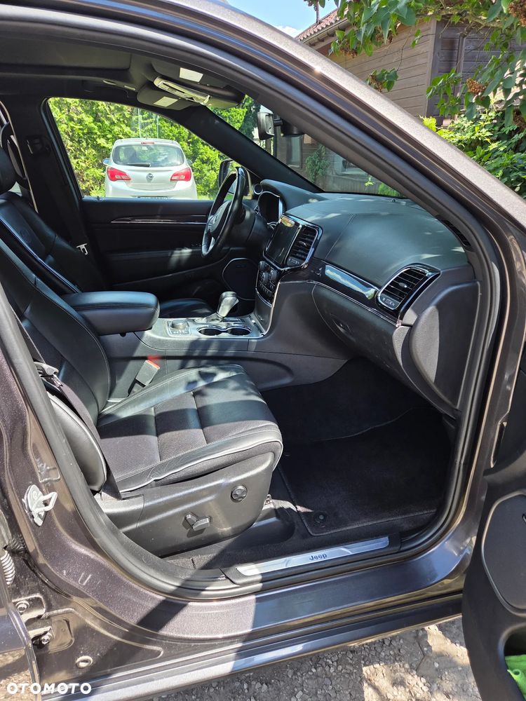 Jeep Grand Cherokee 3.6 V6 Overland - 21