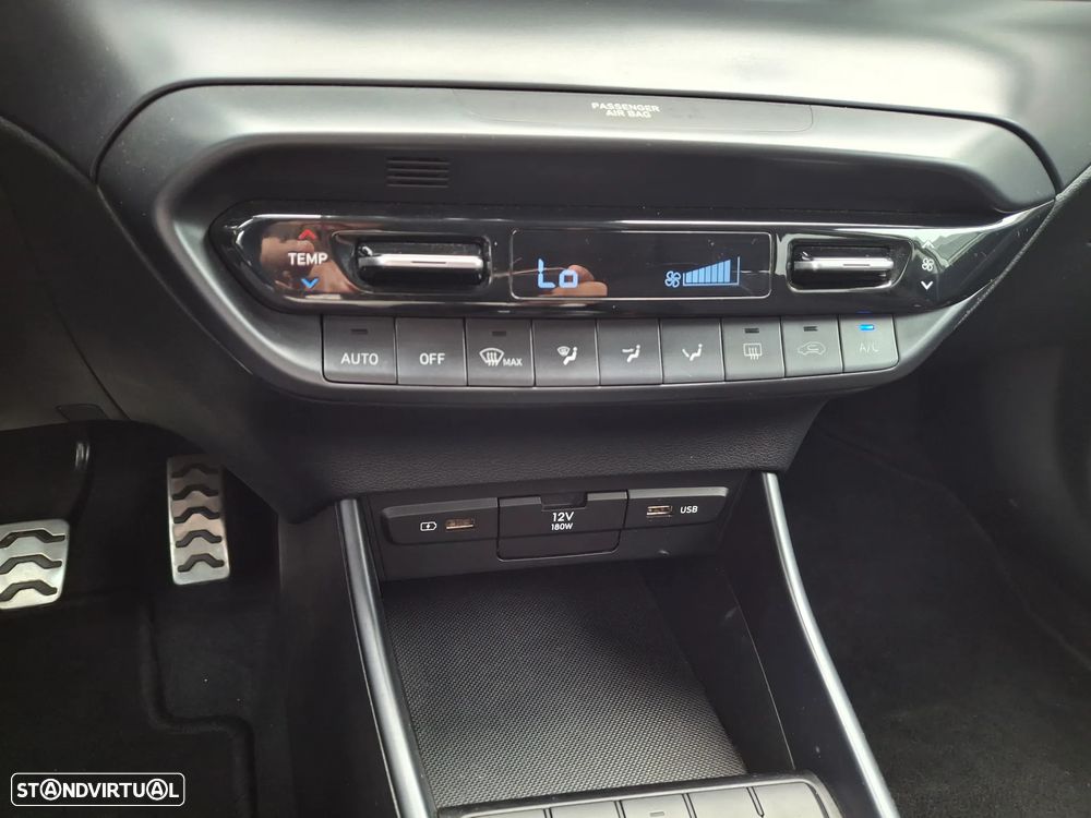 Hyundai Bayon 1.0 T-GDI Premium TT - 23