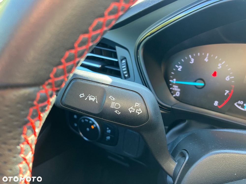 Ford Focus 1.5 EcoBoost Start-Stopp-System ST-Line - 29