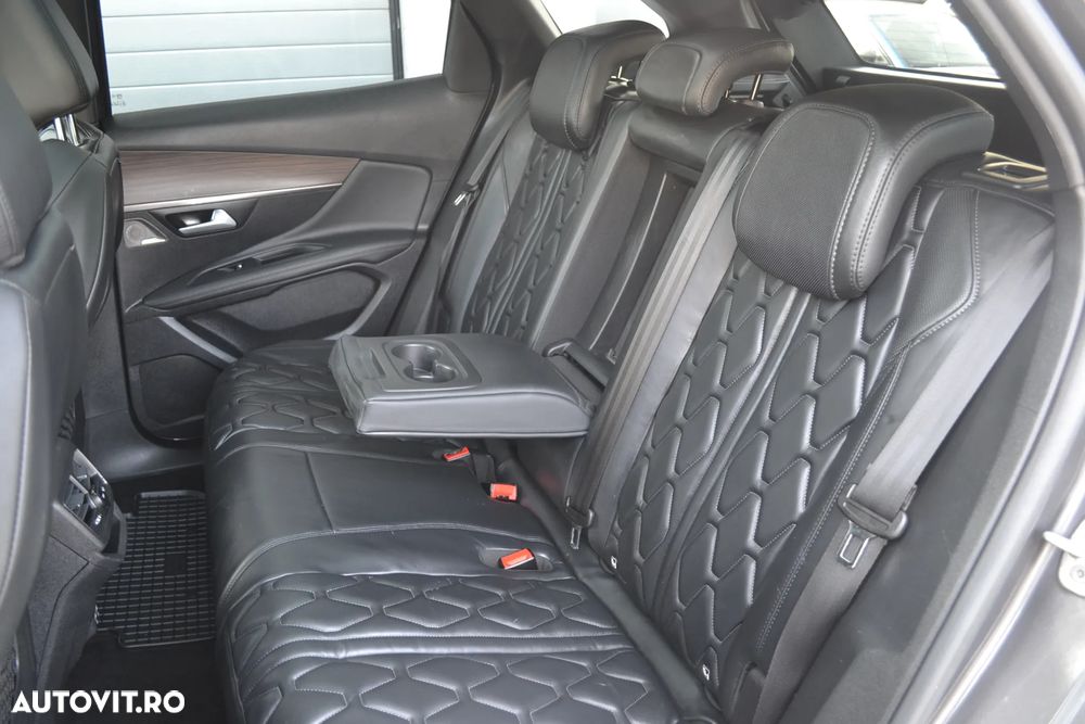 Peugeot 3008 PHEV EAT8 4X4 GT Pack - 15