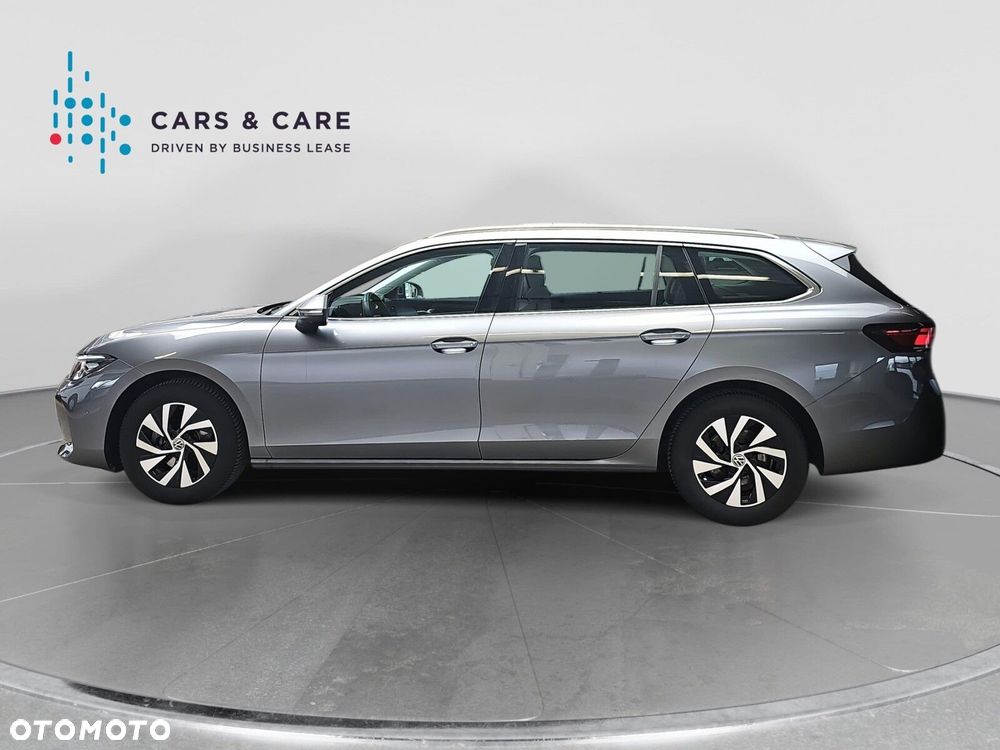 Volkswagen Passat - 30