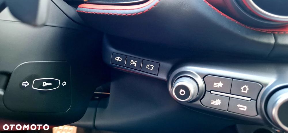 Ferrari 812 Superfast - 34