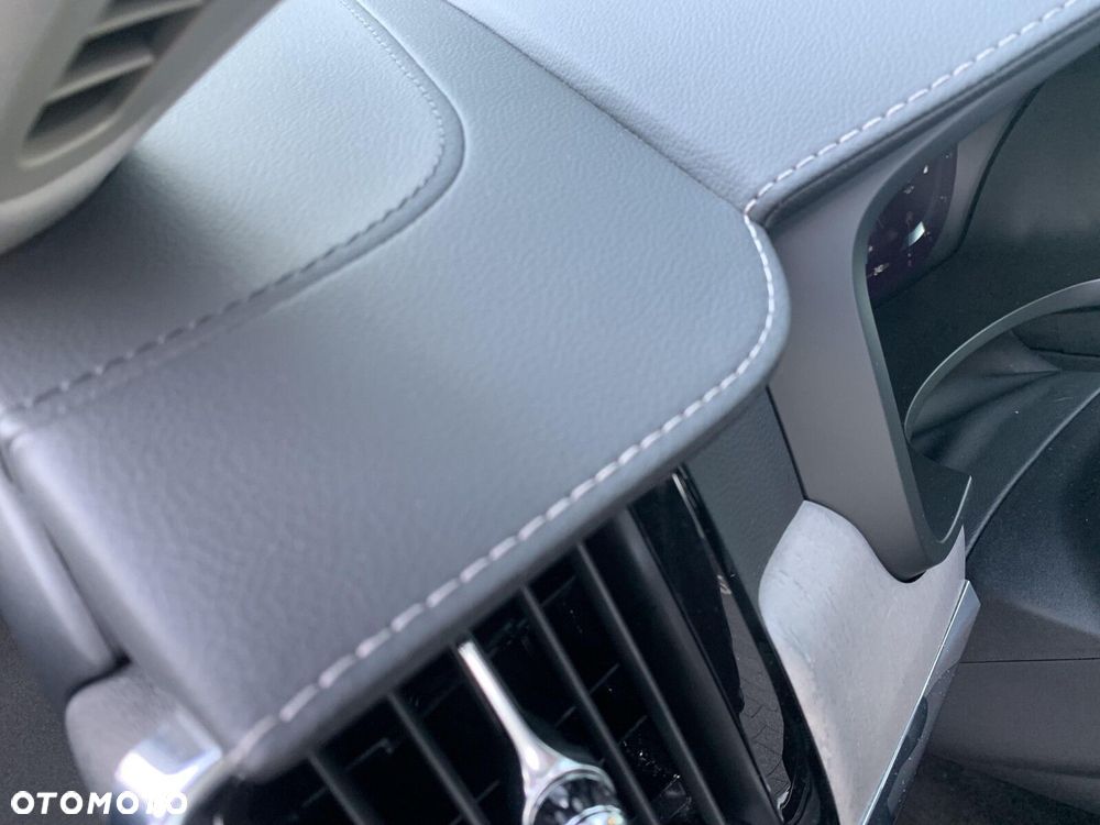 Volvo S90 D5 AWD Inscription - 33