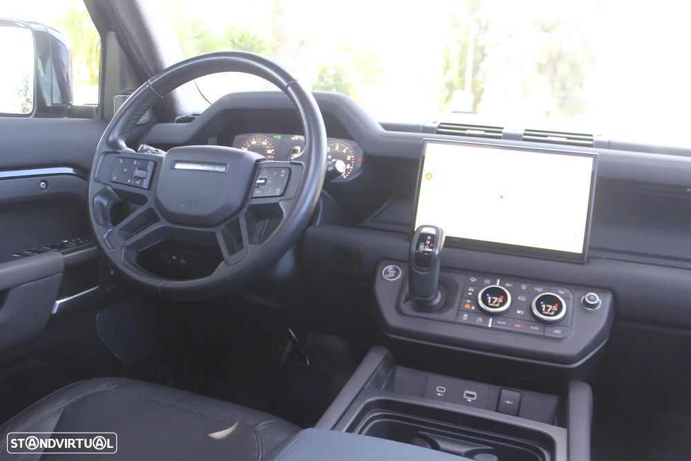 Land Rover Defender 2.0 P400e 110 AWD X-Dynamic HSE - 31