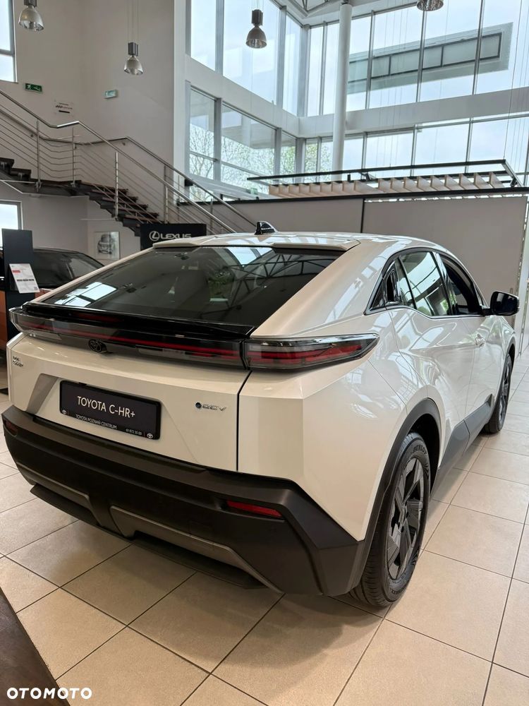 Toyota C-HR+ - 9