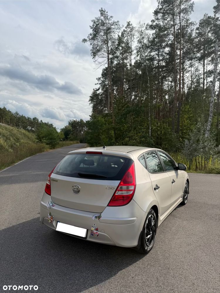 Hyundai i30 1.4 Classic + EU5 - 4