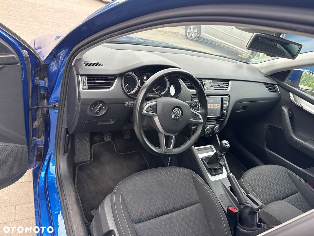 Skoda Octavia 1.6 TDI 4x4 Edition - 10