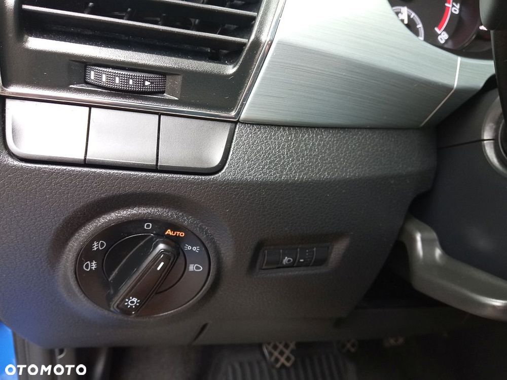 Skoda Fabia 1.0 TSI Active - 18