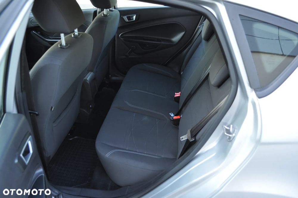 Ford Fiesta 1.25 Champions Edition - 19