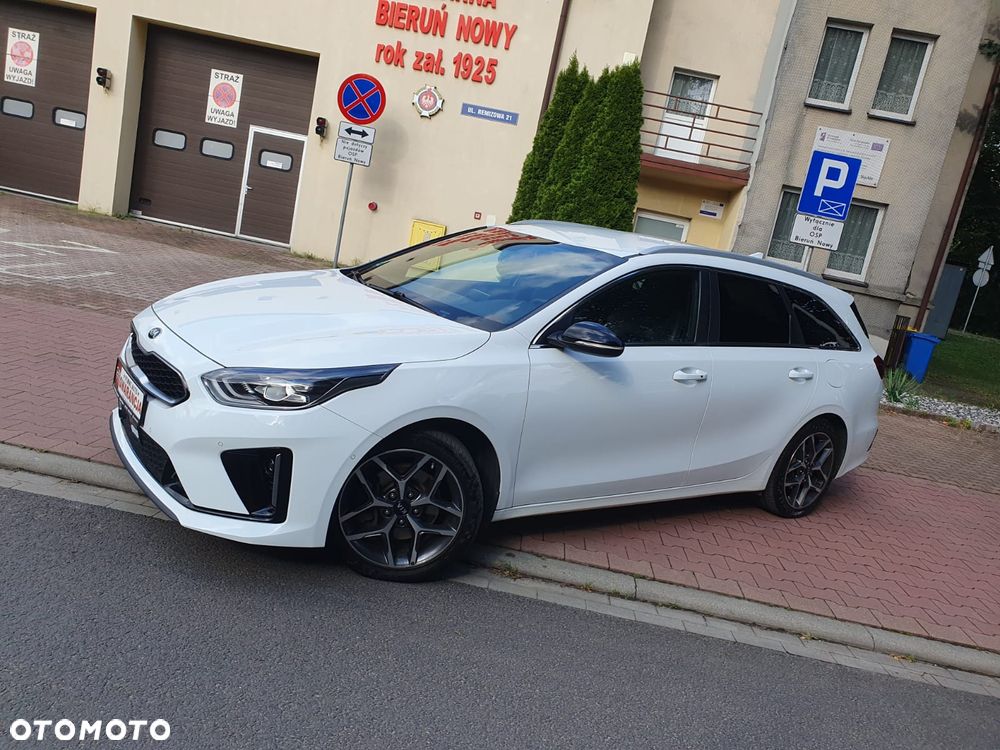 Kia Ceed 1.4 T-GDI OPF GT Line - 34