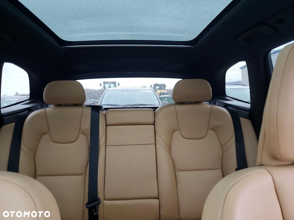 Volvo XC 60 T6 AWD Geartronic Momentum - 9