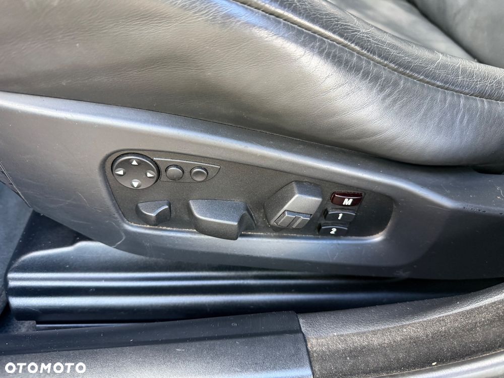 BMW Seria 5 530i - 23