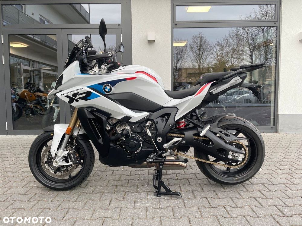 BMW XR - 1