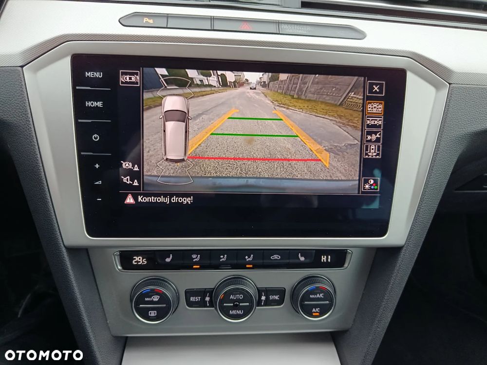 Volkswagen Passat 2.0 TDI SCR (BlueMotion Technology) DSG Comfortline - 10