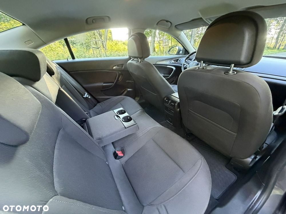 Opel Insignia - 29
