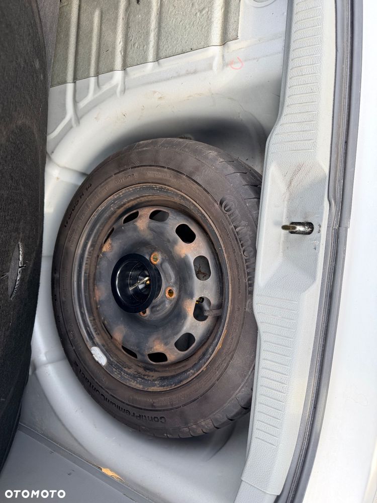 Mazda 2 1.4l Active - 10