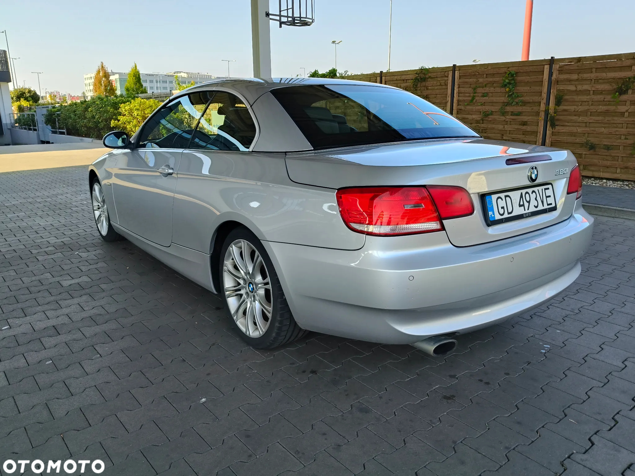 BMW Seria 3 320i - 11