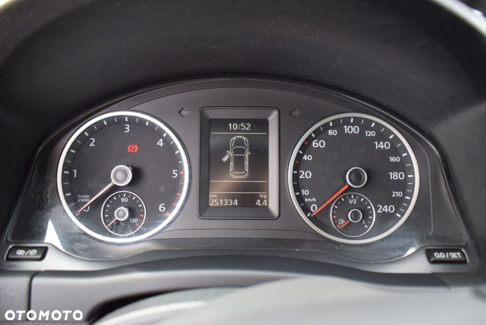 Volkswagen Tiguan - 24