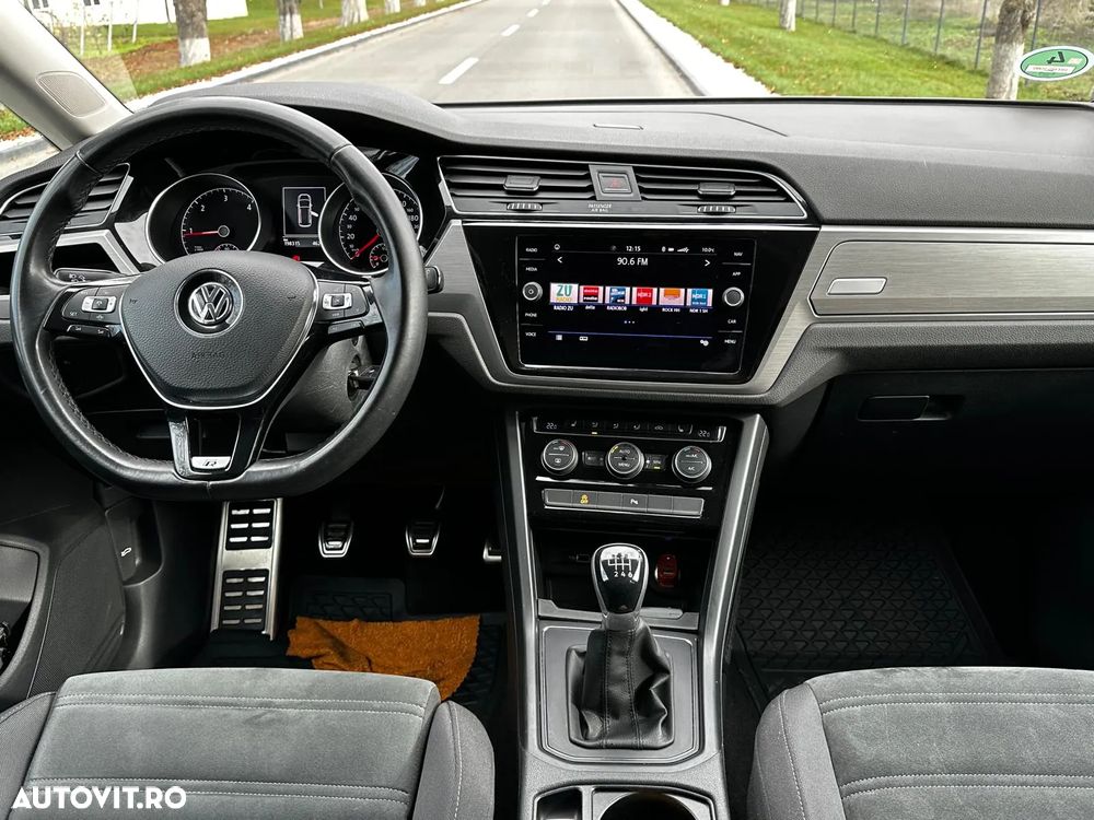 Volkswagen Touran 2.0 TDI Comfortline - 15