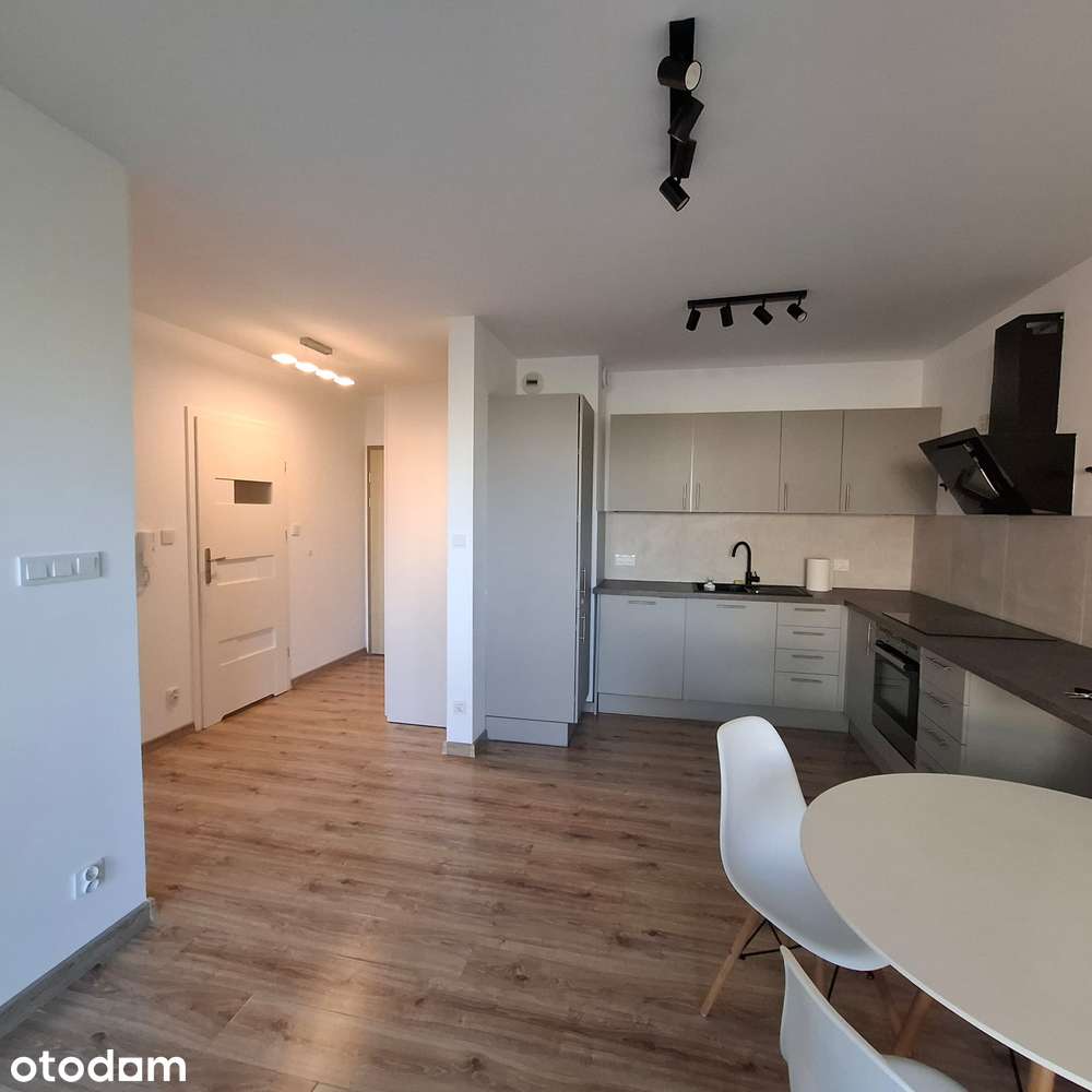 Wynajmę dwupokojowe mieszkanie 45 m² z klimatyzacją,balkonem i garażem