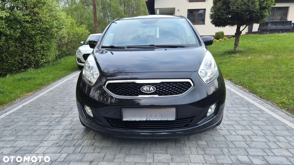 Kia Venga 1.4 CVVT Black Collection - 8
