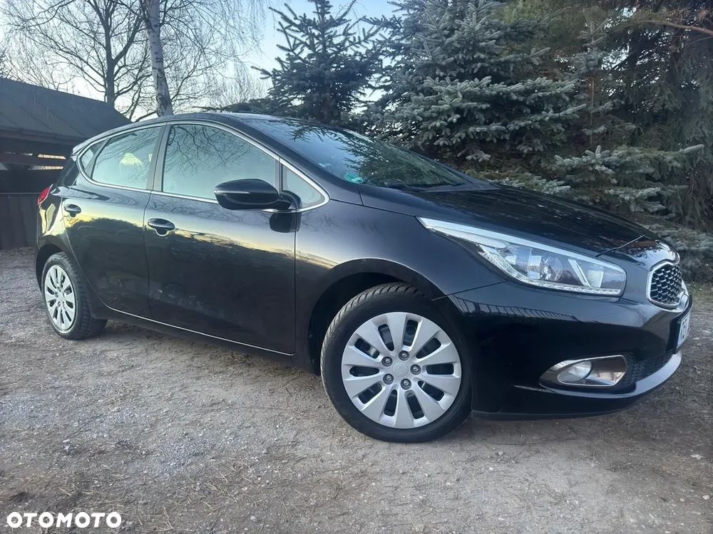 Kia Ceed 1.4 CVVT Dream Team Edition - 26
