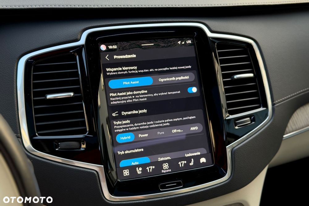 Volvo XC 90 T8 AWD Plug-In Hybrid Ultimate Bright 7os - 24