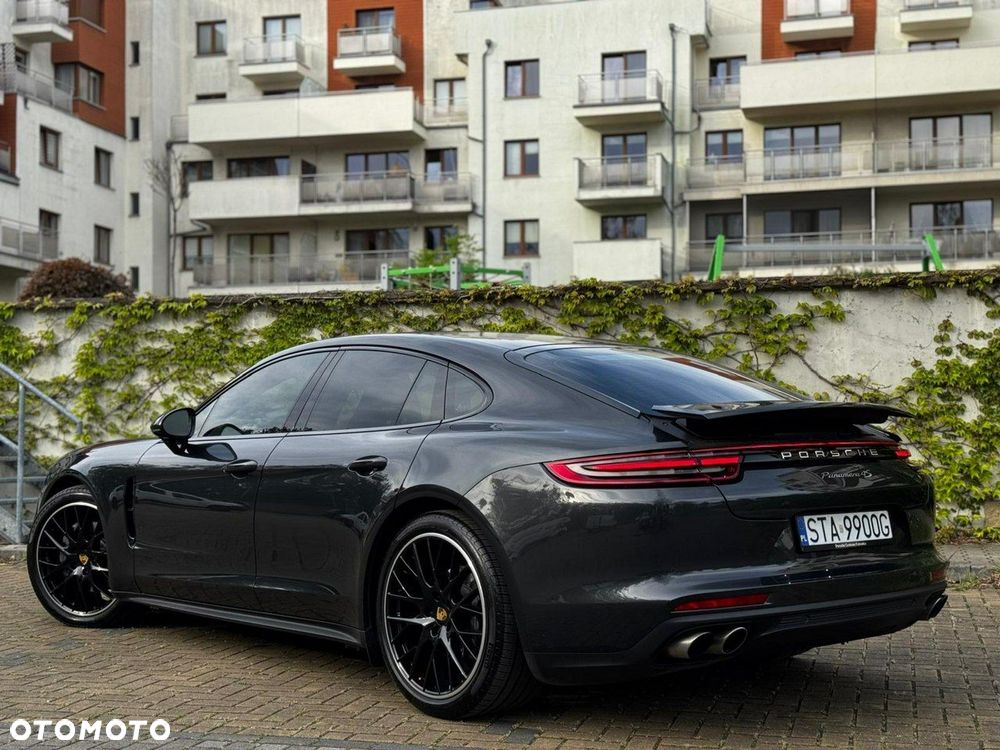 Porsche Panamera 4S Executive - 3