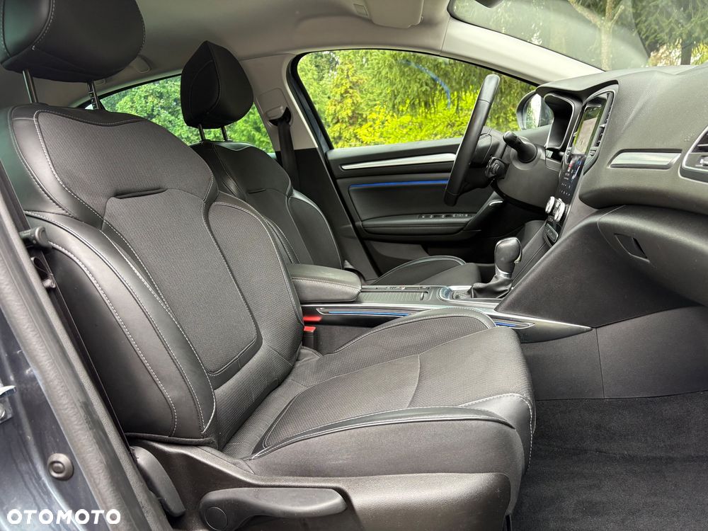 Renault Megane TCe 140 GPF EDC INTENS - 22