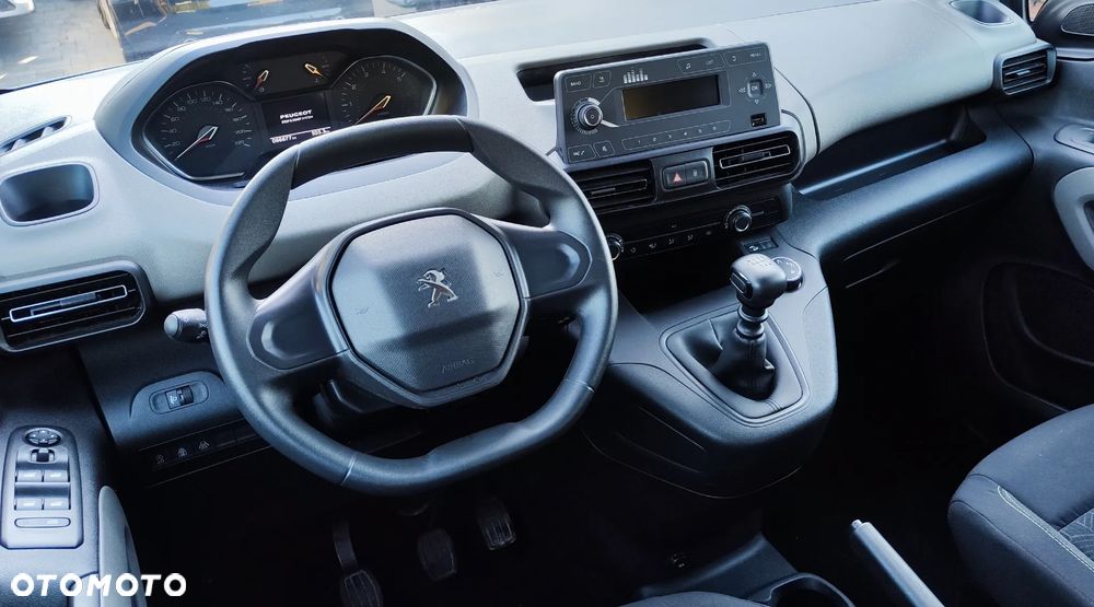 Peugeot Rifter - 14