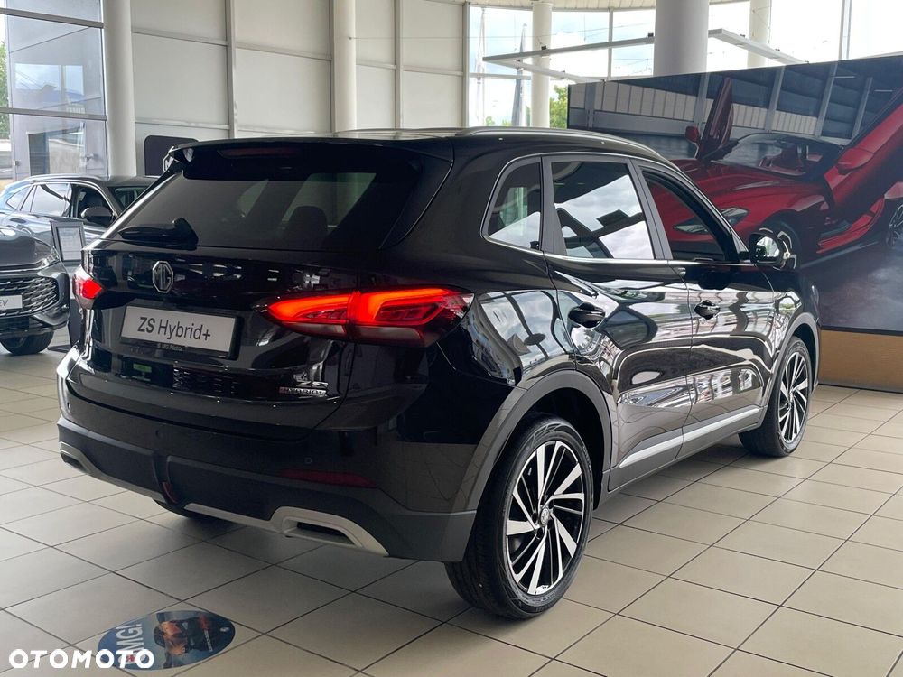 MG ZS Hybrid+ - 6