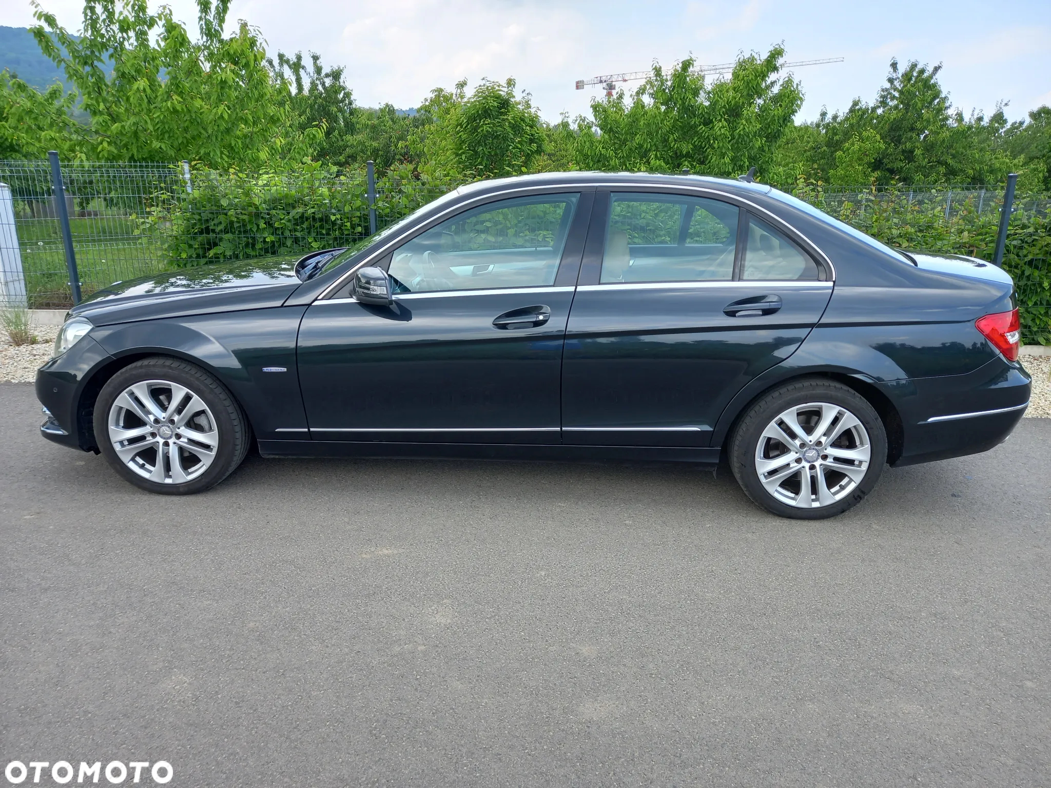 Mercedes-Benz Klasa C 250 CGI BlueEff Avantgarde - 3