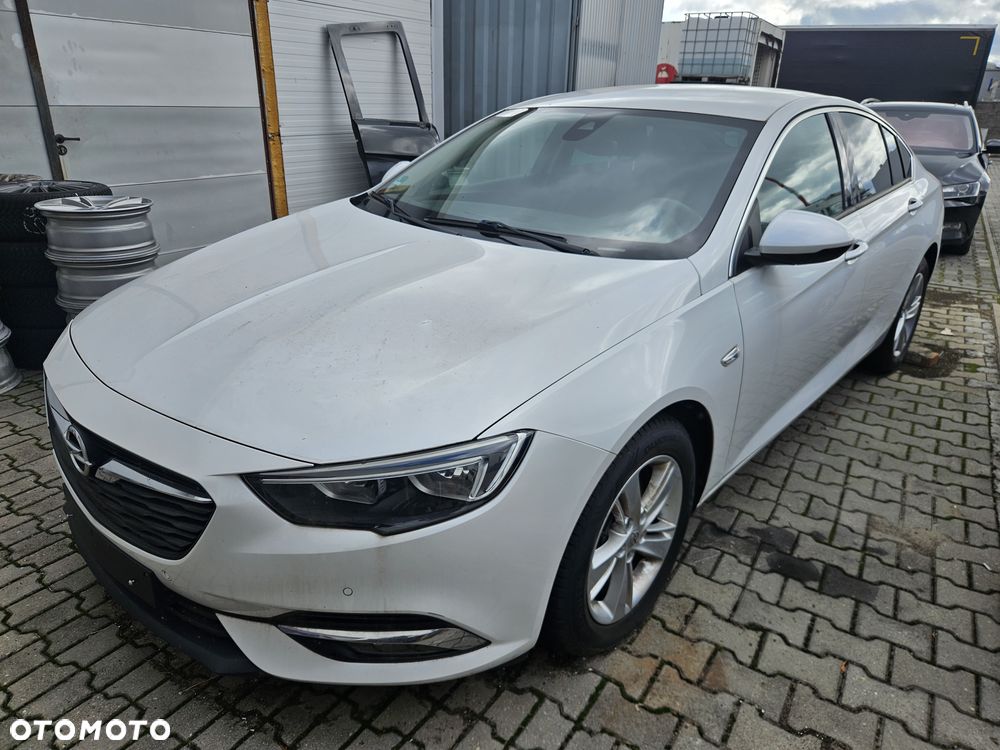 Opel Insignia - 2