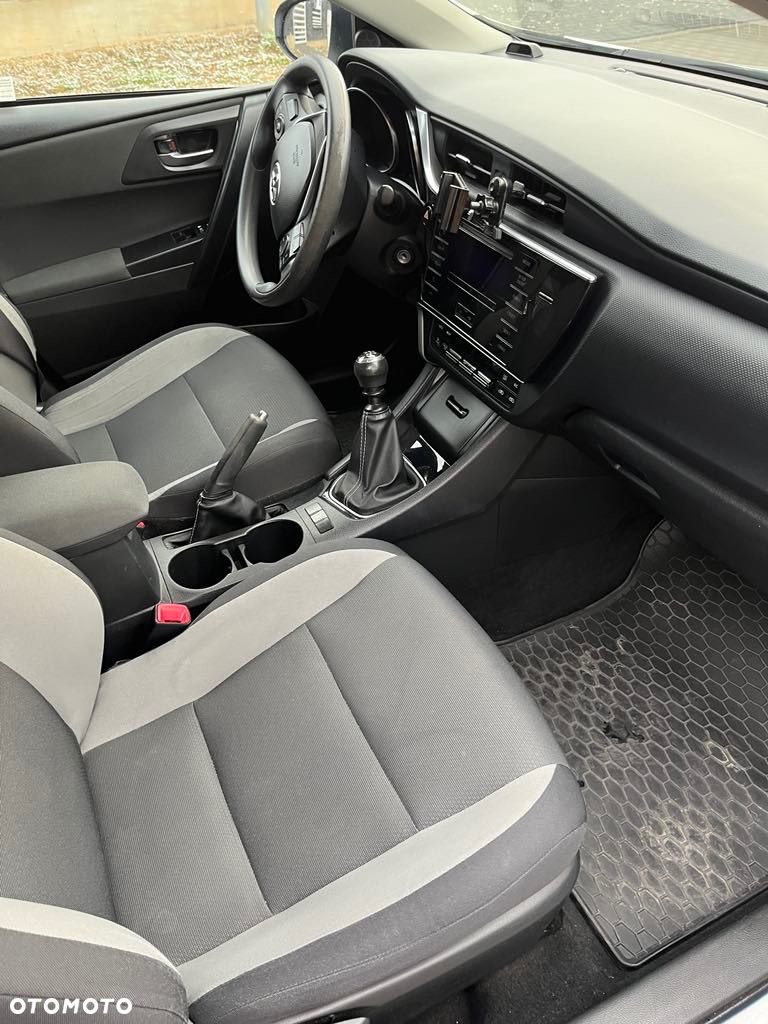 Toyota Auris 1.4 D-4D Active - 4