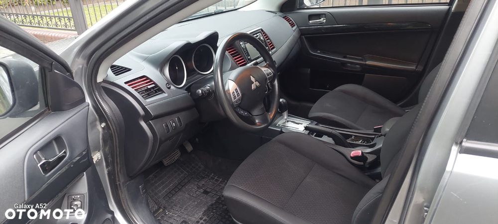 Mitsubishi Lancer - 4