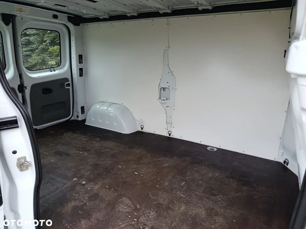 Renault Trafic - 6