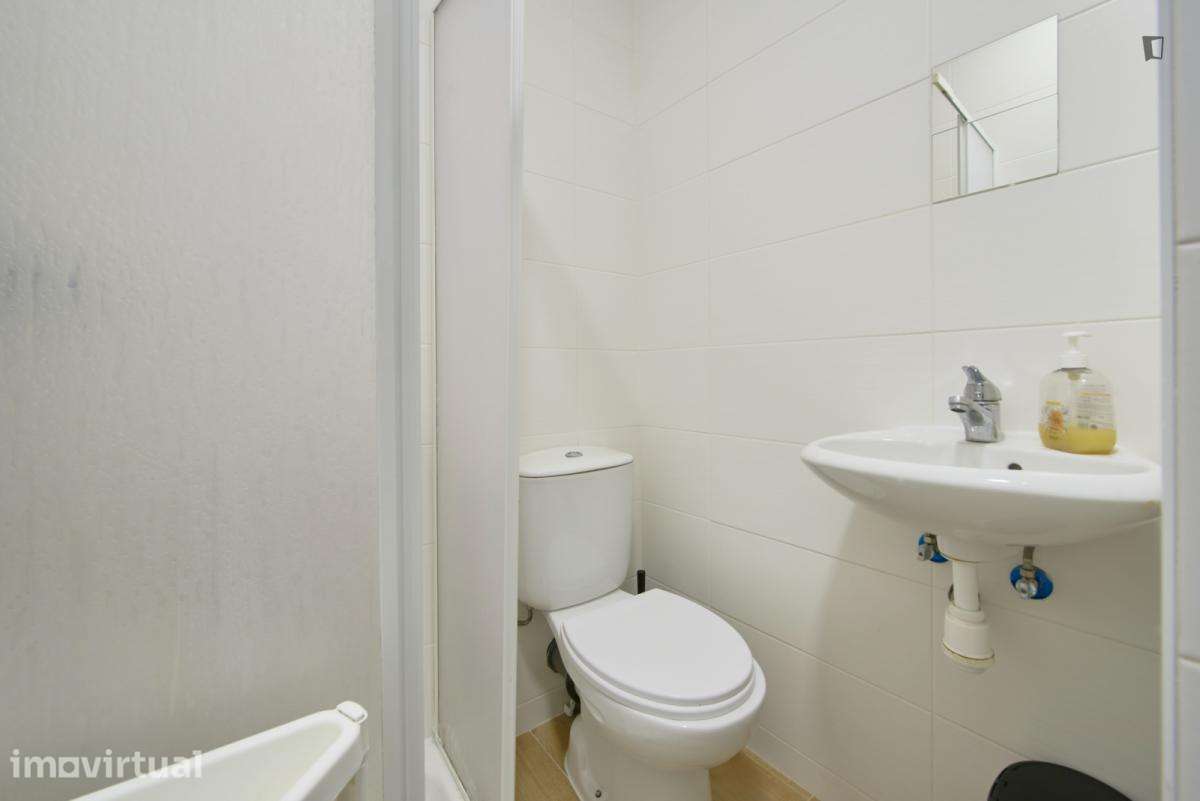 Quarto - localizado em Santos Lisbon - Grande imagem: 4/35