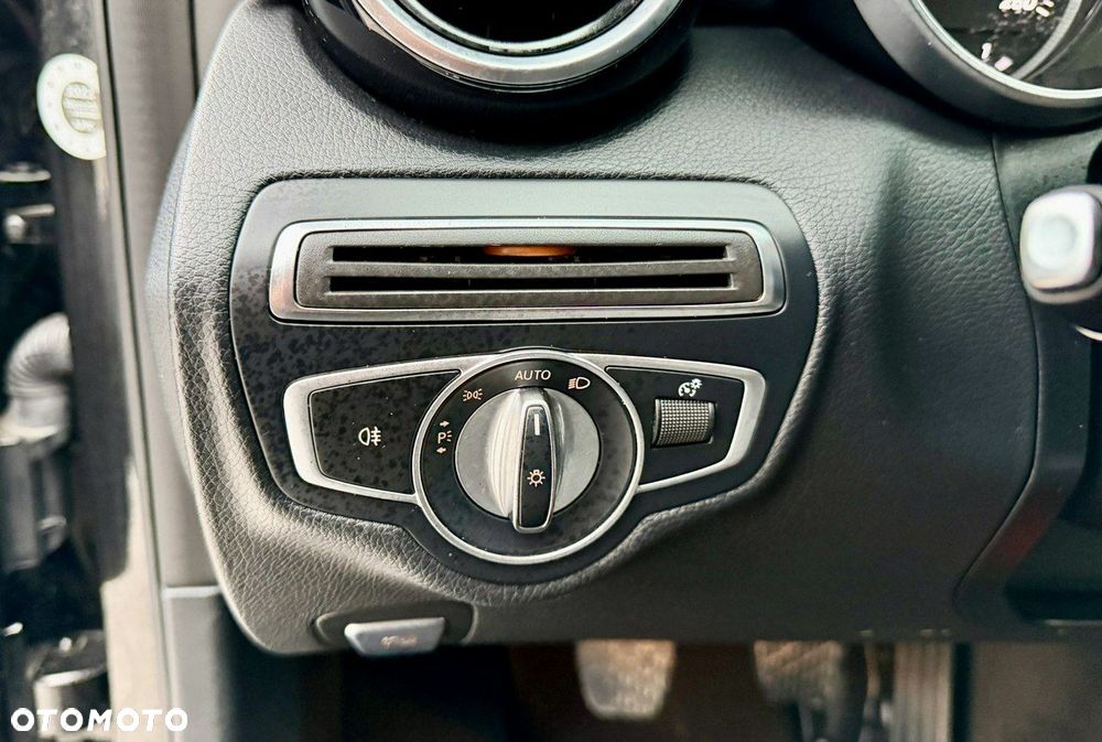 Mercedes-Benz Klasa C 180 (BlueTEC) d Avantgarde - 14