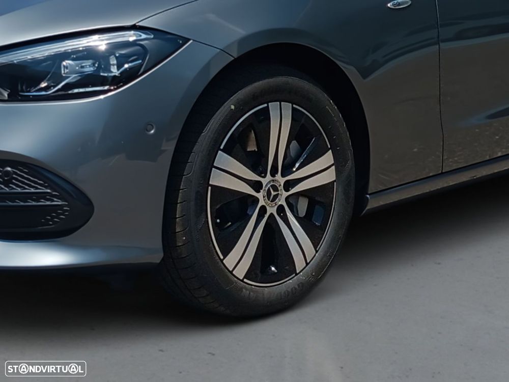 Mercedes-Benz C 300 e Avantgarde — fotografia 10