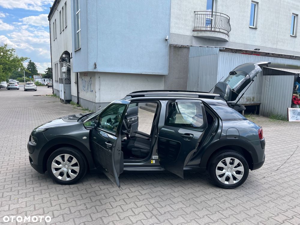 Citroën C4 Cactus 1.2 PureTech Live S&S - 19