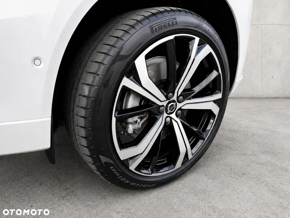 Volvo XC 60 T6 AWD Recharge Ultimate Black Edition - 12