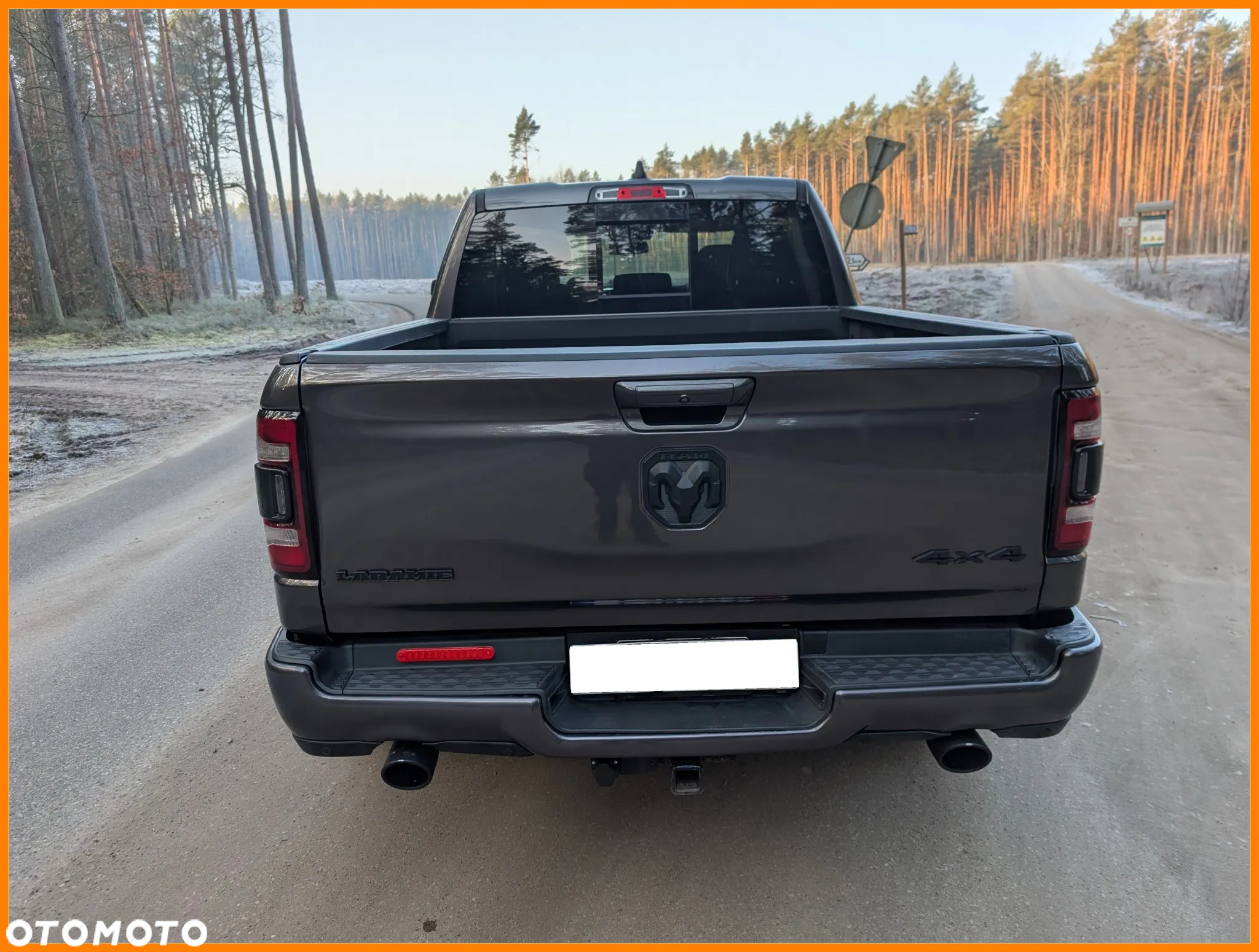 RAM 1500 Crew Cab Laramie - 4