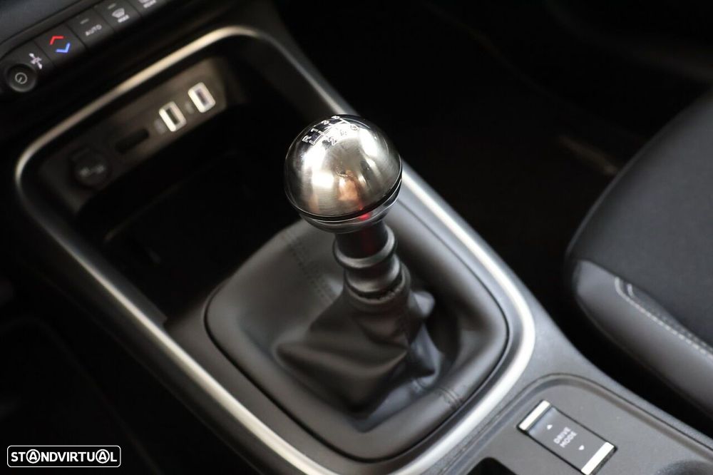 Jeep Avenger 1.2 GSE T3 Altitude - 15