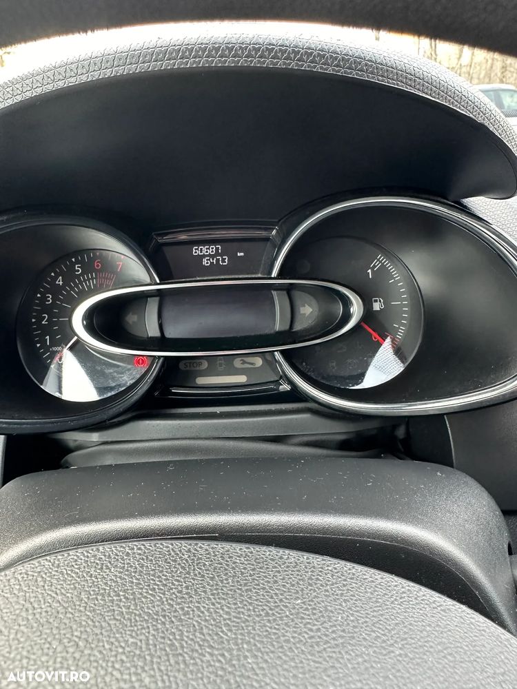 Renault Clio - 14