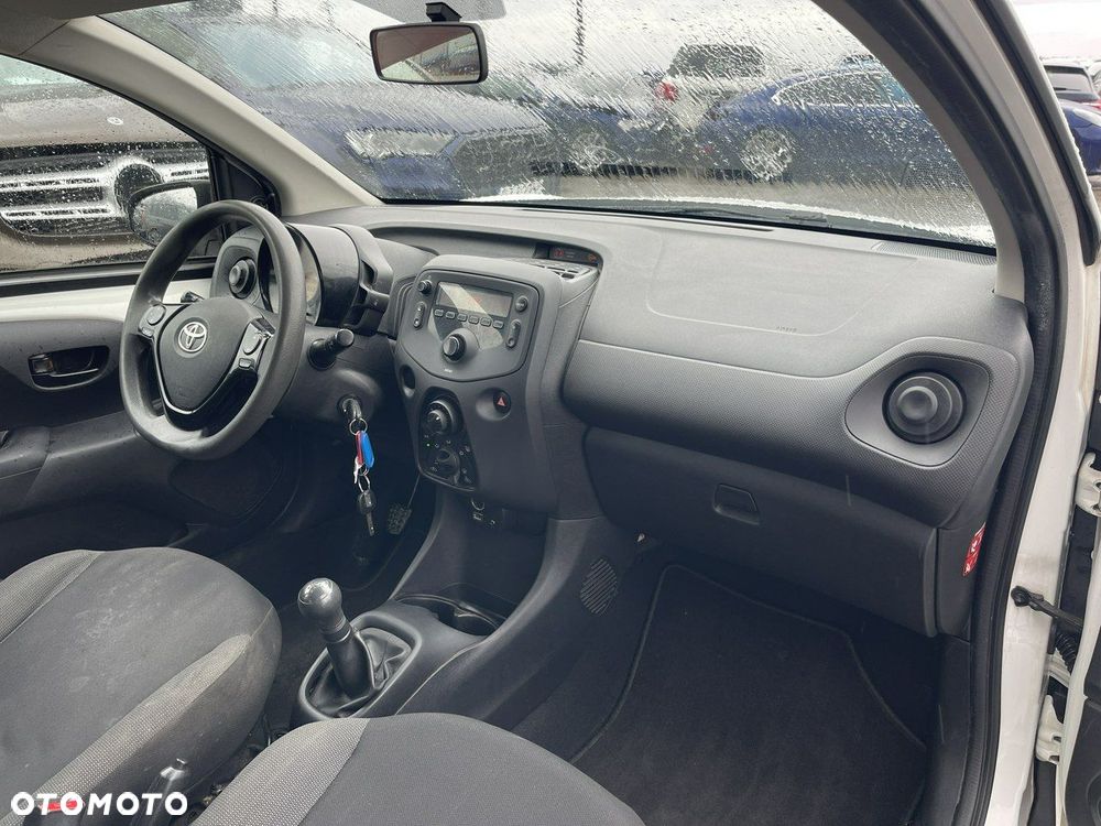 Toyota Aygo 1.0 VVT-i Color Edition - 11