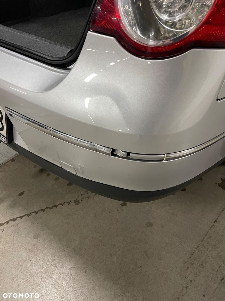 Volkswagen Passat 2.0 TDI Comfortline - 14