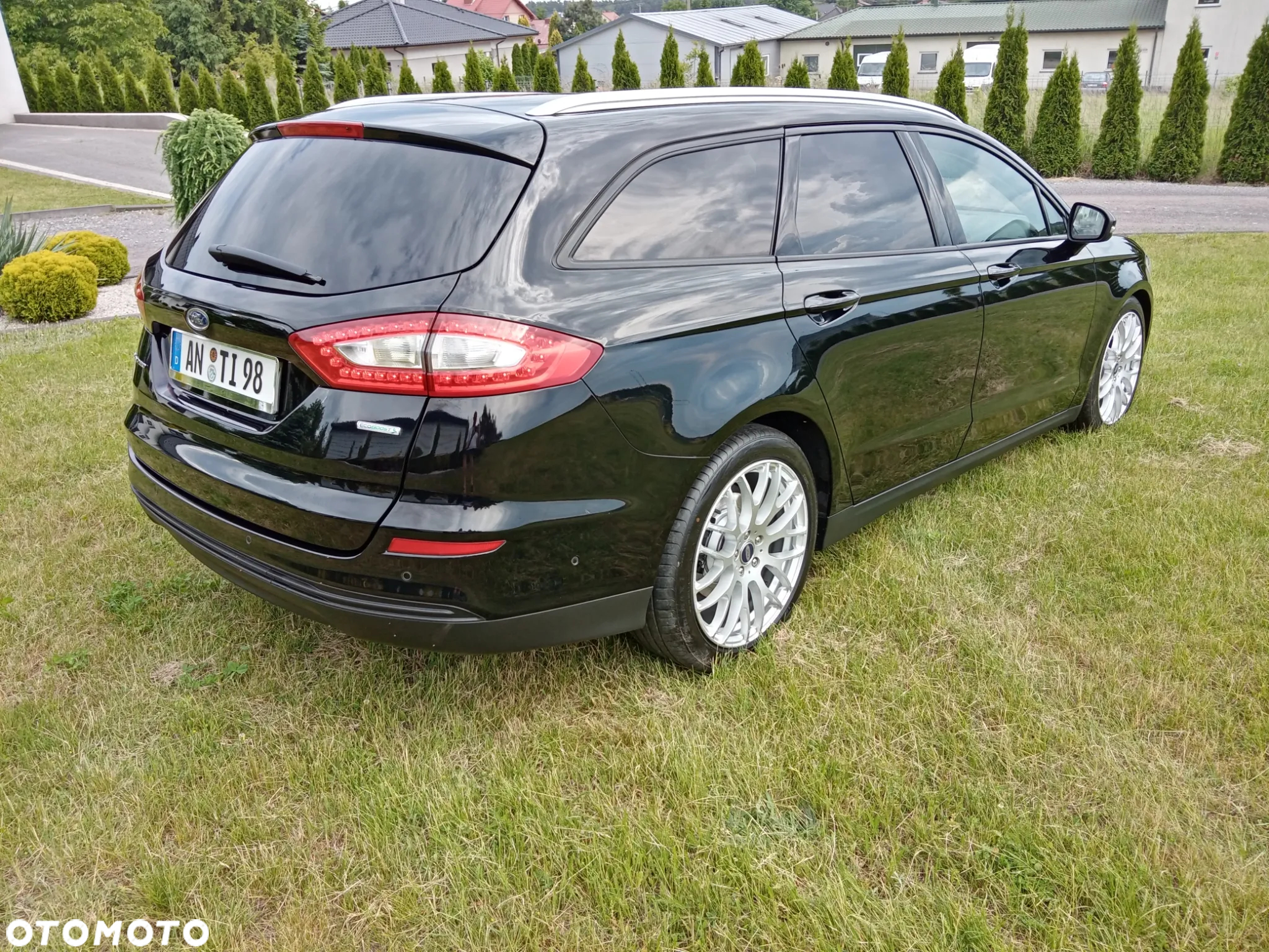 Ford Mondeo - 12